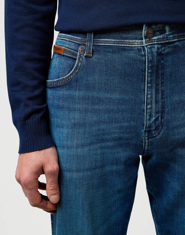 MESKIE SPODNIE WRANGLER TEXAS SLIM ROUGE 112370863