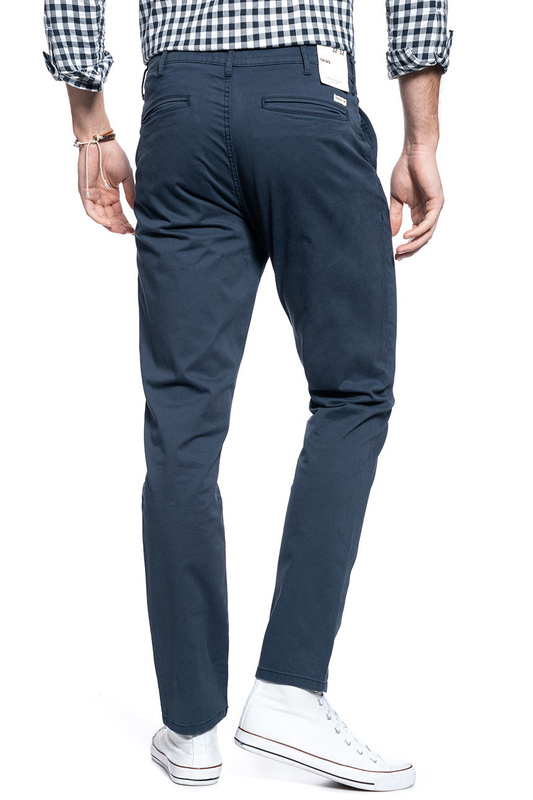 SPODNIE MĘSKIE WRANGLER CHINO NAVY W16LWA114 112127325