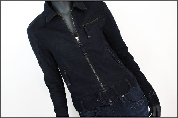 DAMSKA KURTKA JEANSOWA WRANGLER ADVANCED FLAT JACKET W440QC072      $    