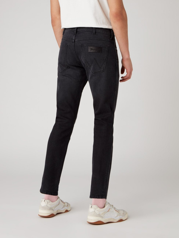 MĘSKIE SPODNIE JEANSOWE WRANGLER LARSTON JET SET W18SU3840 112127653