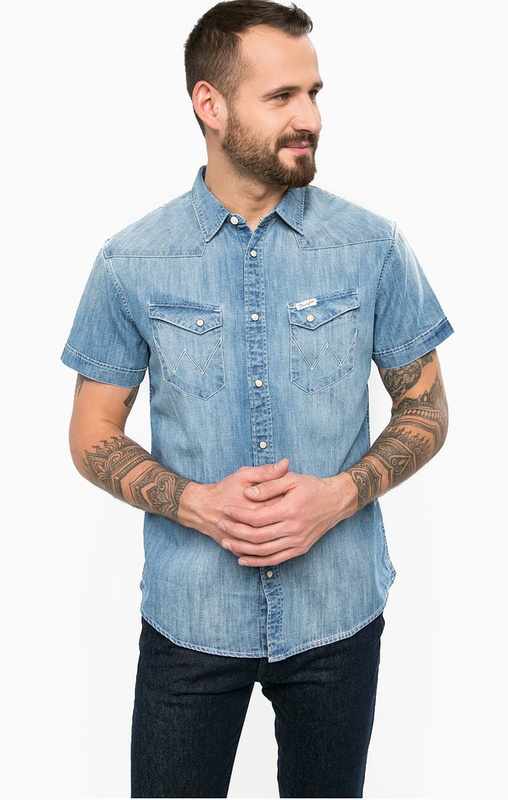 WRANGLER S/S HERITAGE WESTERN MĘSKA KOSZULA KRÓTKI RĘKAW JEANSOWA LIGHT INDIGO W58737PTE