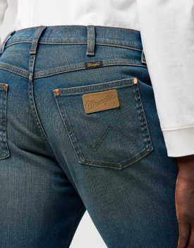 MESKIE SPODNIE WRANGLER WRANCHER FADED 112373030