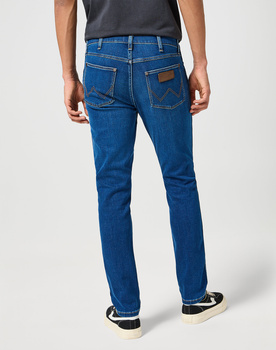 WRANGLER MĘSKIE SPODNIE JEANSOWE LARSTON INDIGO WAVES 112356817 W18S008808