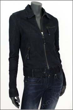 DAMSKA KURTKA JEANSOWA WRANGLER ADVANCED FLAT JACKET W440QC072      $    