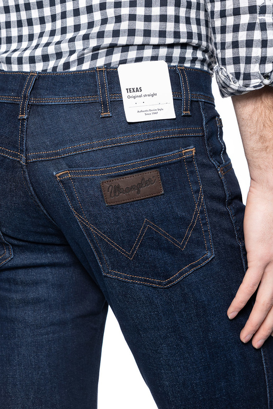 MĘSKIE SPODNIE JEANSOWE WRANGLER TEXAS SLIM SMOOTH RUN W12SAO68P 112126500