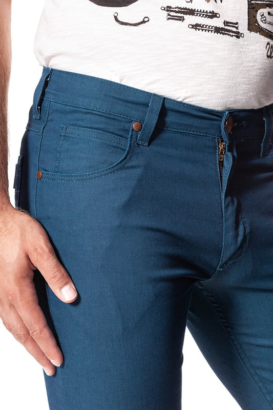 JEANSY MĘSKIE WRANGLER ARIZONA STRETCH SMOOTH WAVES W12OAX70T