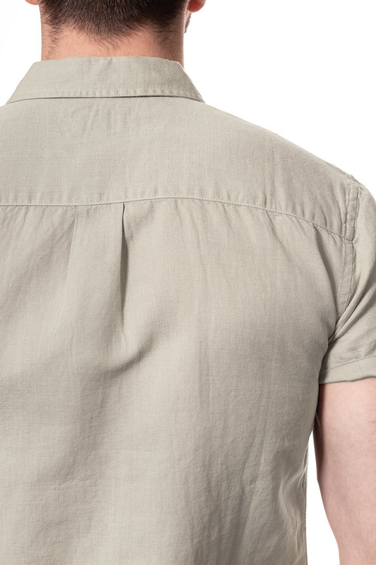 KOSZULA MĘSKA KRÓTKI RĘKAW WRANGLER SS 1PKT SHIRT PLAZA TAUPE W5860LOU5 112129512