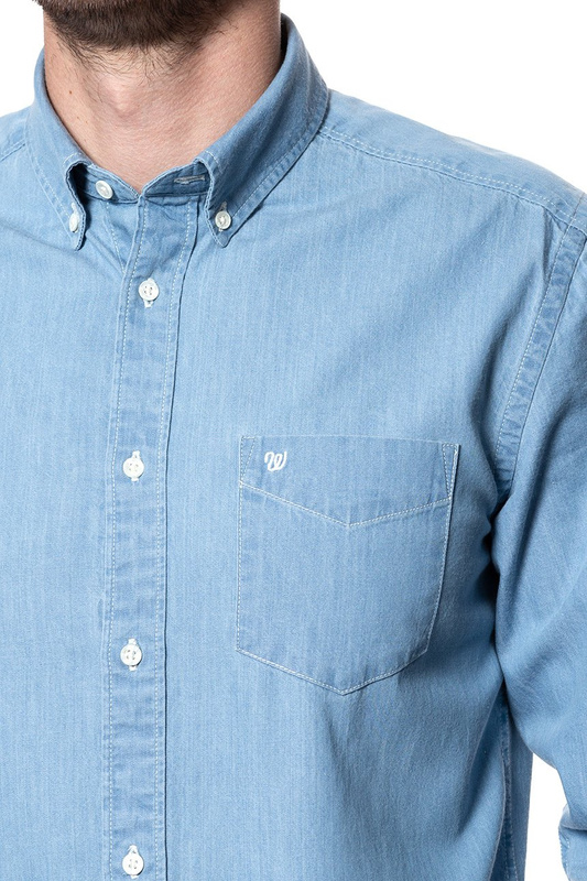 KOSZULA JEANSOWA MĘSKA WRANGLER L/S 1PKT BUTTON-DOWN LIGHT INDIGO W58838S4E 112129622