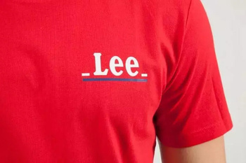 LEE SMALL LOGO TEE REGULAR FIT MĘSKI T-SHIRT KOSZULKA LOGO BRIGHT RED L62GFQEF 112114578