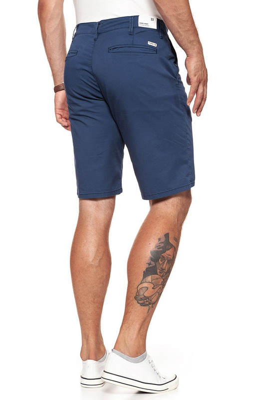 SPODENKI MĘSKIE WRANGLER CHINO PEACOAT INDI W14AKM33G 112126561