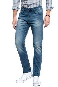 MĘSKI SPODNIE JEANSOWE MUSTANG OREGON TAPERED K 1010854 5000 884
