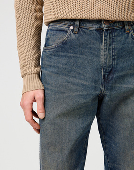 MESKIE SPODNIE WRANGLER FRONTIER SUNLIGHT INDIGO 112364422