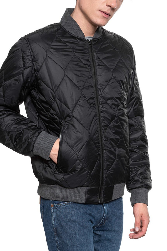 KURTKA WRANGLER BOMBER JACKET BLACK W4A6Y8100 112129075