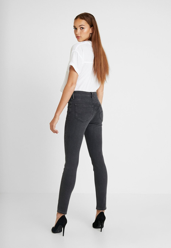 LEE SCARLETT HIGH DAMSKIE SPODNIE JEANSOWE JEANSY BLACK WHITLEY L626PIQR 112114307