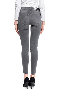 SPODNIE DAMSKIE WRANGLER SKINNY SKY GREY W28KKS74H 112128299