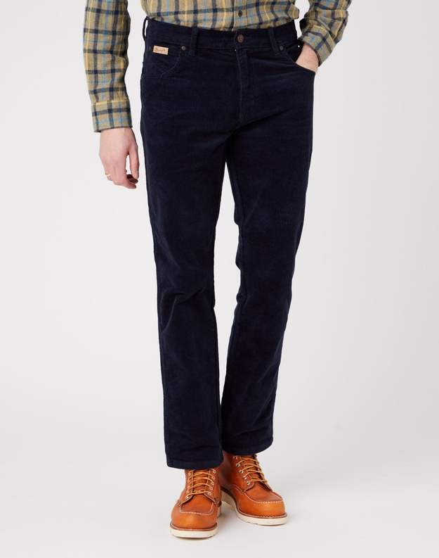 WRANGLER TEXAS MĘSKIE SPODNIE SZTRUKSOWE SZTRUKSY NAVY W121A2114 112320064