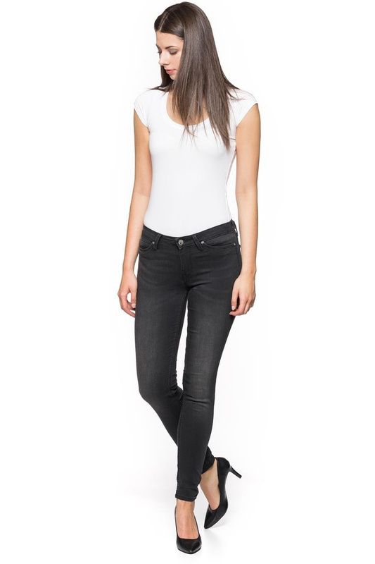 LEE SCARLETT BLACK STEAM L526EESI