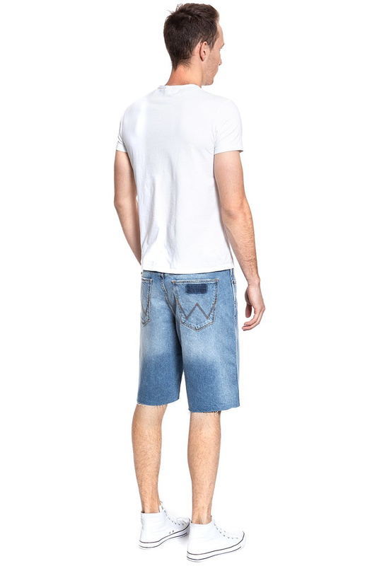 KRÓTKIE SPODENKI WRANGLER DENIM SHORT BLUE LAND W14CGW15W 112126590