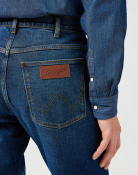 WRANGLER MĘSKIE SPODNIE JEANSOWE WRANGLER FRONTIER MEADOW HAZE 112362559