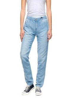 DAMSKIE SPODNIE JEANSOWE WRANGLER SARA W2129576P