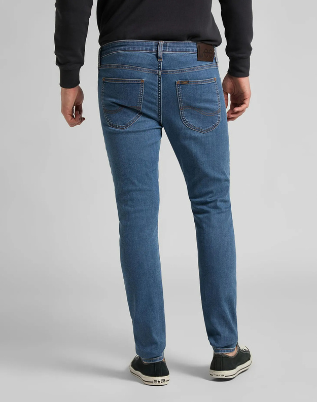 LEE MALONE MĘSKIE SPODNIE JEANSOWE MID WASH L736SLXZ 112145558