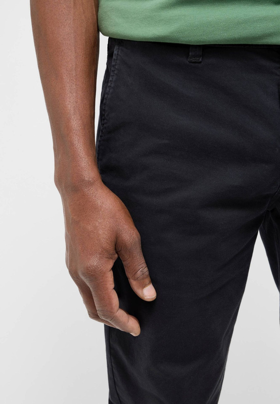 Męskie Spodnie Jeansowe Mustang Style Daytona Chino Black Beauty 1016357 4185