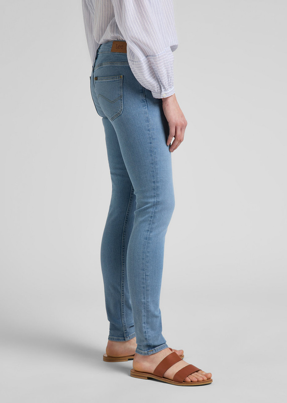 LEE SCARLETT DAMSKIE SPODNIE JEANSOWE MID CHARLY L526QDUG 112145241