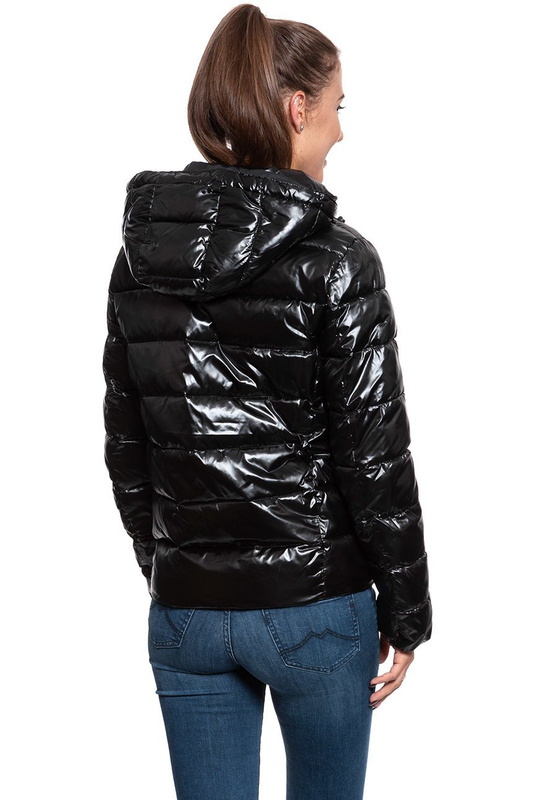 DAMSKA KURTKA PRZEJŚCIOWA WRANGLER SHORT PUFFER BLACK W4N1V0100 112129158