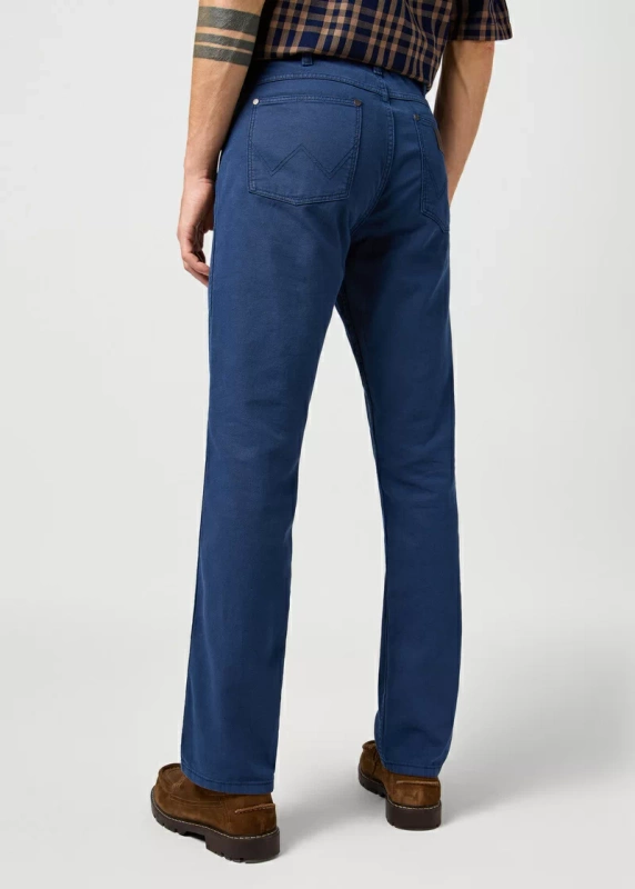 WRANGLER MĘSKIE SPODNIE MATERIAŁOWE WRANGLER GREENSBORO NAVY 112362441