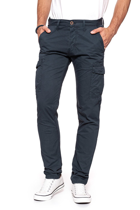 WRANGLER SPODNIE MĘSKIE CARGO PANTS NAVY W15ELL49I
