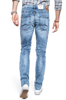 SPODNIE MĘSKIE MUSTANG Jeans Vegas Slim Fit  Light Used Blue 1008321 5000 435
