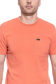 MĘSKI T-SHIRT LEE SS POCKET TEE PAPRIKA L64PSWNI 112115854