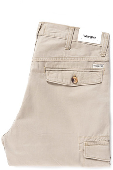KRÓTKIE SPODENKI WRANGLER CARGO SHORT CAMEL WASHED W15DHC49J 112126785