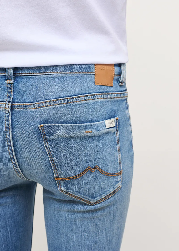 Damskie Spodnie Jeansowe Mustang Style Quincy Skinny Denim Blue 1013600 5000 402