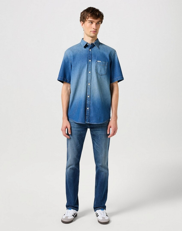 WRANGLER SS 1 PKT SHIRT MĘSKA KOSZULA JEANSOWA MID STONE 112350183 W5K0014179