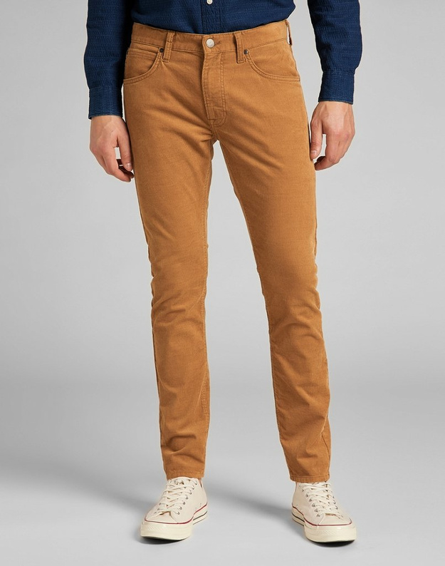 MĘSKIE SPODNIE MATERIAŁOWE LEE LUKE TOBACCO BROWN L719RL78 112140775