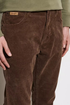 WRANGLER TEXAS MĘSKIE SPODNIE SZTRUKSOWE TEAK W121A2455 112320125
