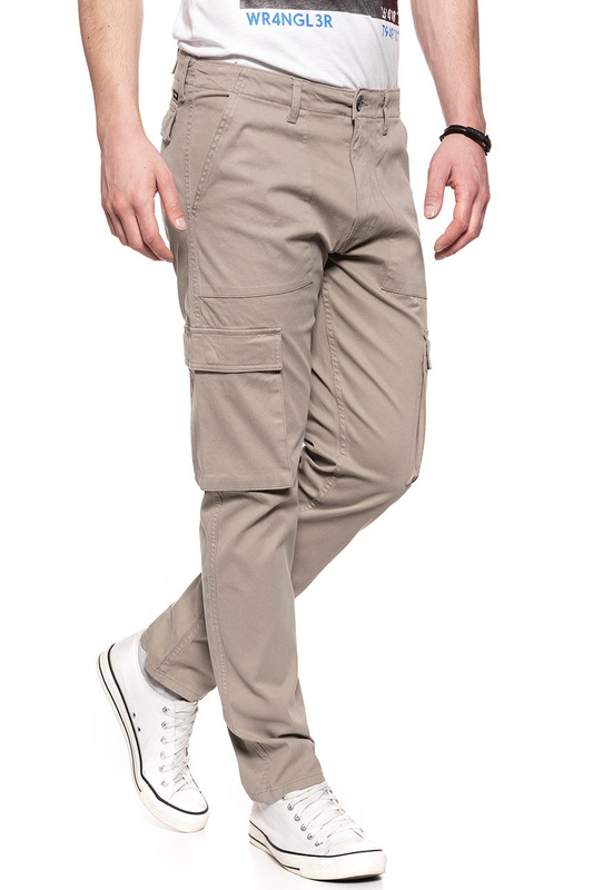 WRANGLER SPODNIE MĘSKIE CARGO PANTS BEIGE W15EA4XBB 112126801