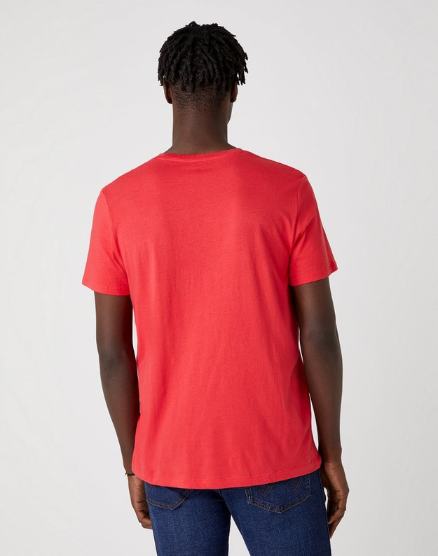 MĘSKI T-SHIRT WRANGLER SS LOGO TEE ROCOCCO RED W742FKXA4 112131087