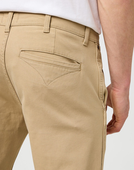 MESKIE SPODNIE WRANGLER REGULAR CHINO CORNSTALK 112371101