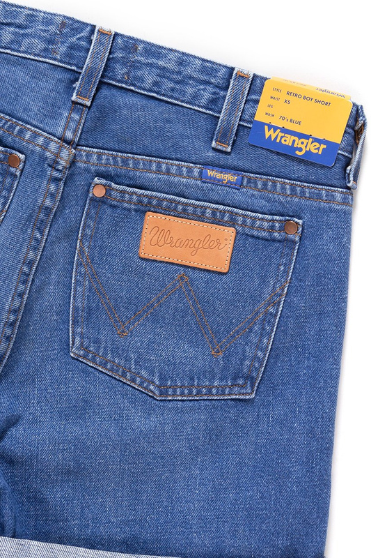 DAMSKIE SPODENKI WRANGLER RETRO BOY SHORT B&Y CHEEKY GIRL W244GX14Z 112127931