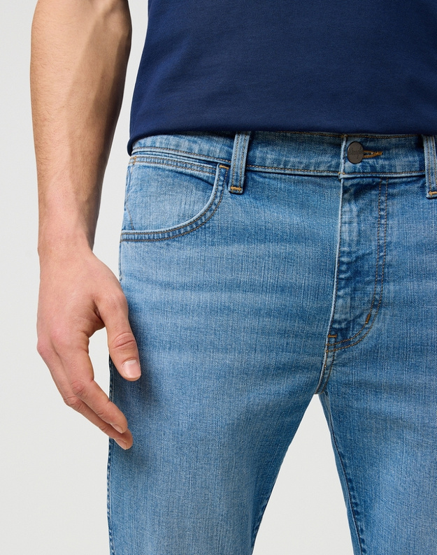 MESKIE SPODNIE WRANGLER LARSTON COASTAL BLUE 112371569