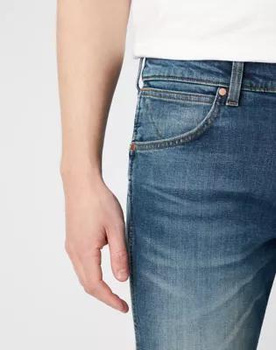 MĘSKIE SPODNIE JEANSOWE WRANGLER GREENSBORO SMOOTH DUST W15Q2837J 112141178