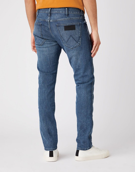 MĘSKIE SPODNIE JEANSOWE WRANGLER BRYSON DARK EROSION W14XX3664 112141175