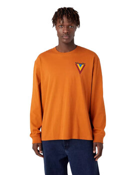 WRANGLER CHEST LOGO TEE MĘSKI LONGSLEEVE KOSZULKA Z DŁUGIM RĘKAWEM NUTMEG BROWN W7BKEEH02