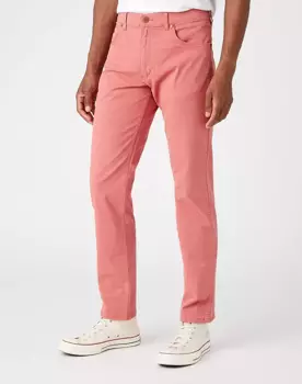 WRANGLER GREENSBORO MĘSKIE SPODNIE MATERIAŁOWE FADED ROSE W15QY6XAP