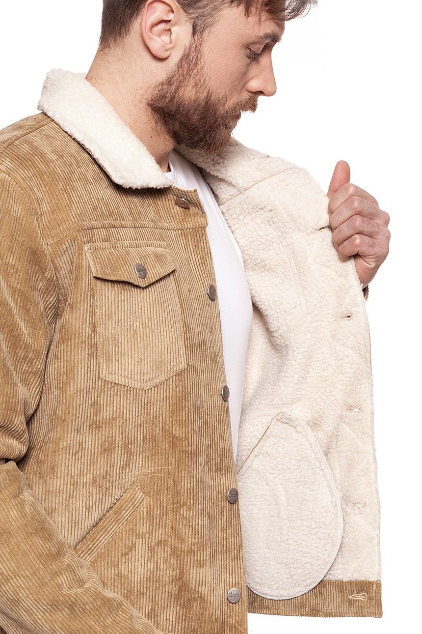 wrangler cord trucker