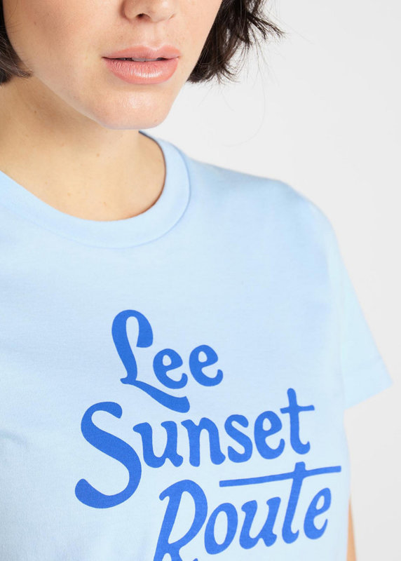 DAMSKI T-SHIRT LEE LEE GRAPHIC TEE REGULAR FIT SKY BLUE L41AEPNR