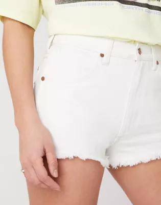 DAMSKIE SZORTY WRANGLER FESTIVAL SHORT WHITE SAND W26F-HQ-29X