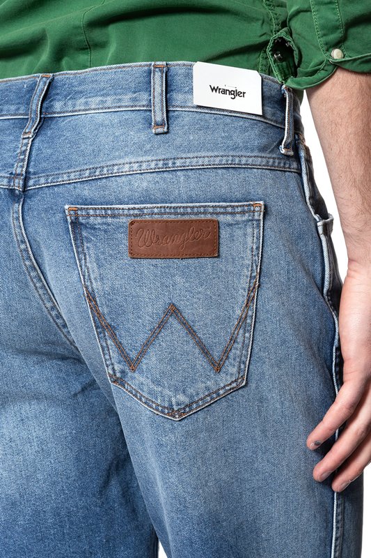 KRÓTKIE SPODENKI WRANGLER DENIM SHORT SLEDGEHAMMER W14CGW15X